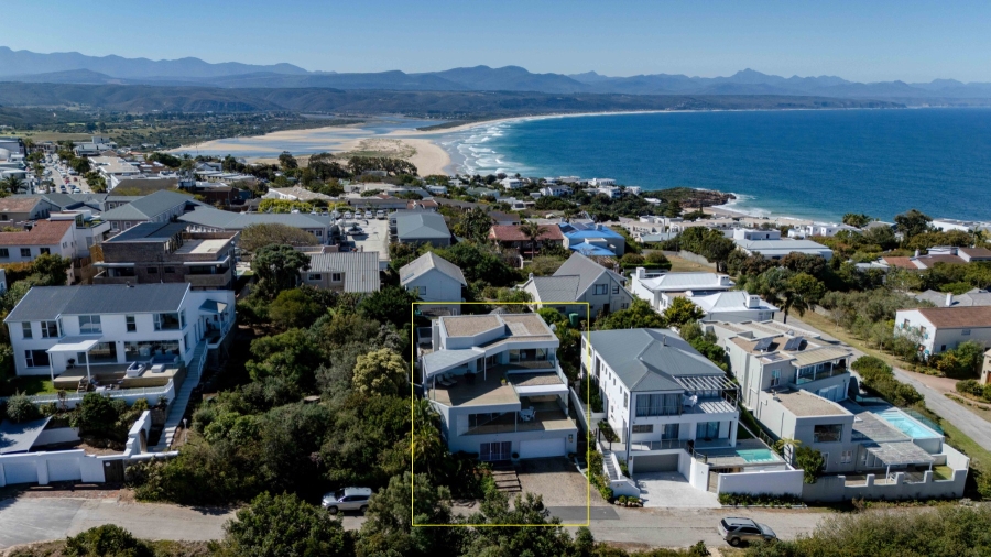 5 Bedroom Property for Sale in Signal Hill Western Cape